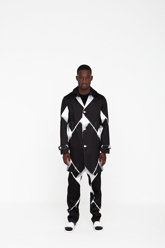 VIRTUAL SIMULATION TRENCH COAT