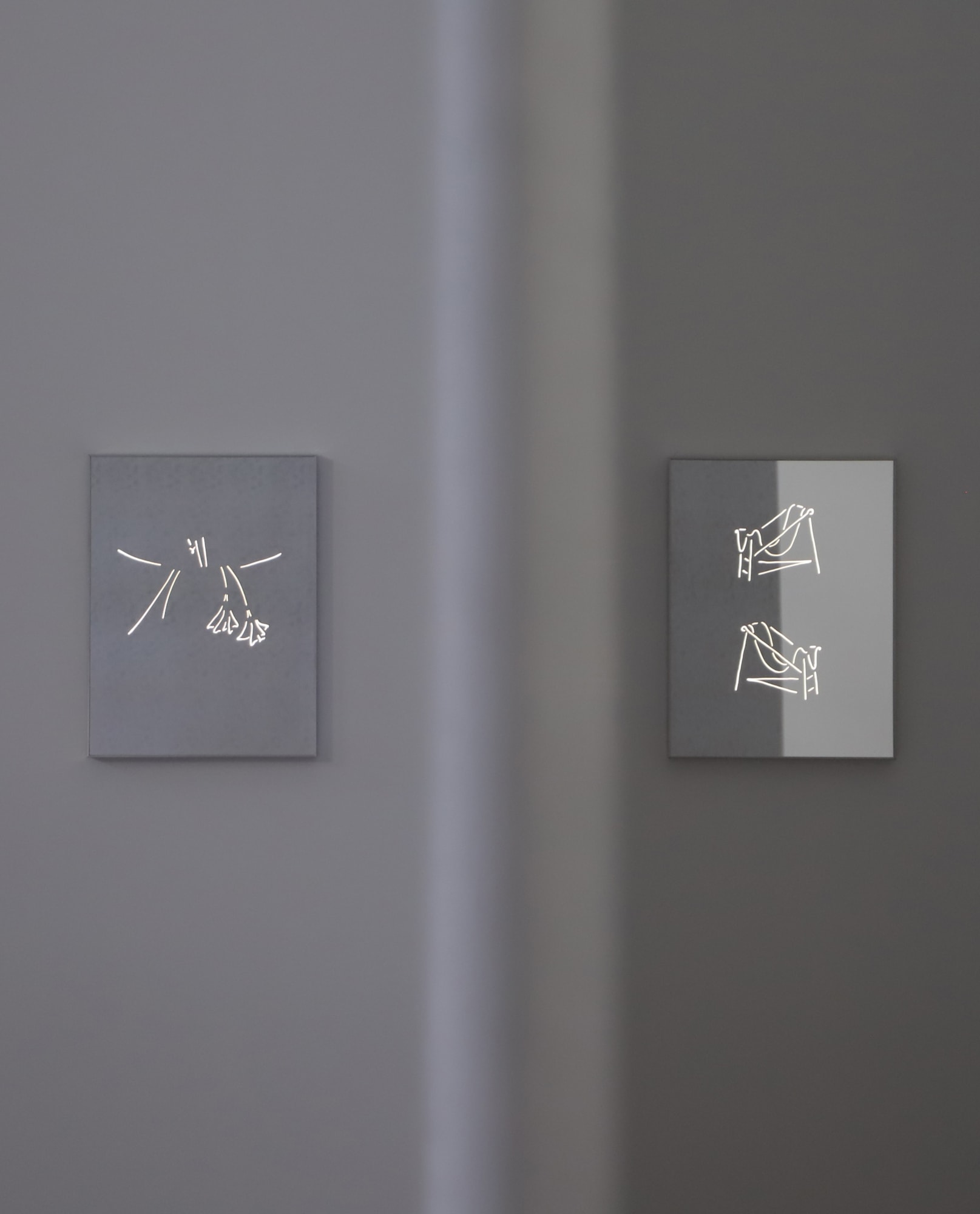 Tom Blake: holding leaves (index).