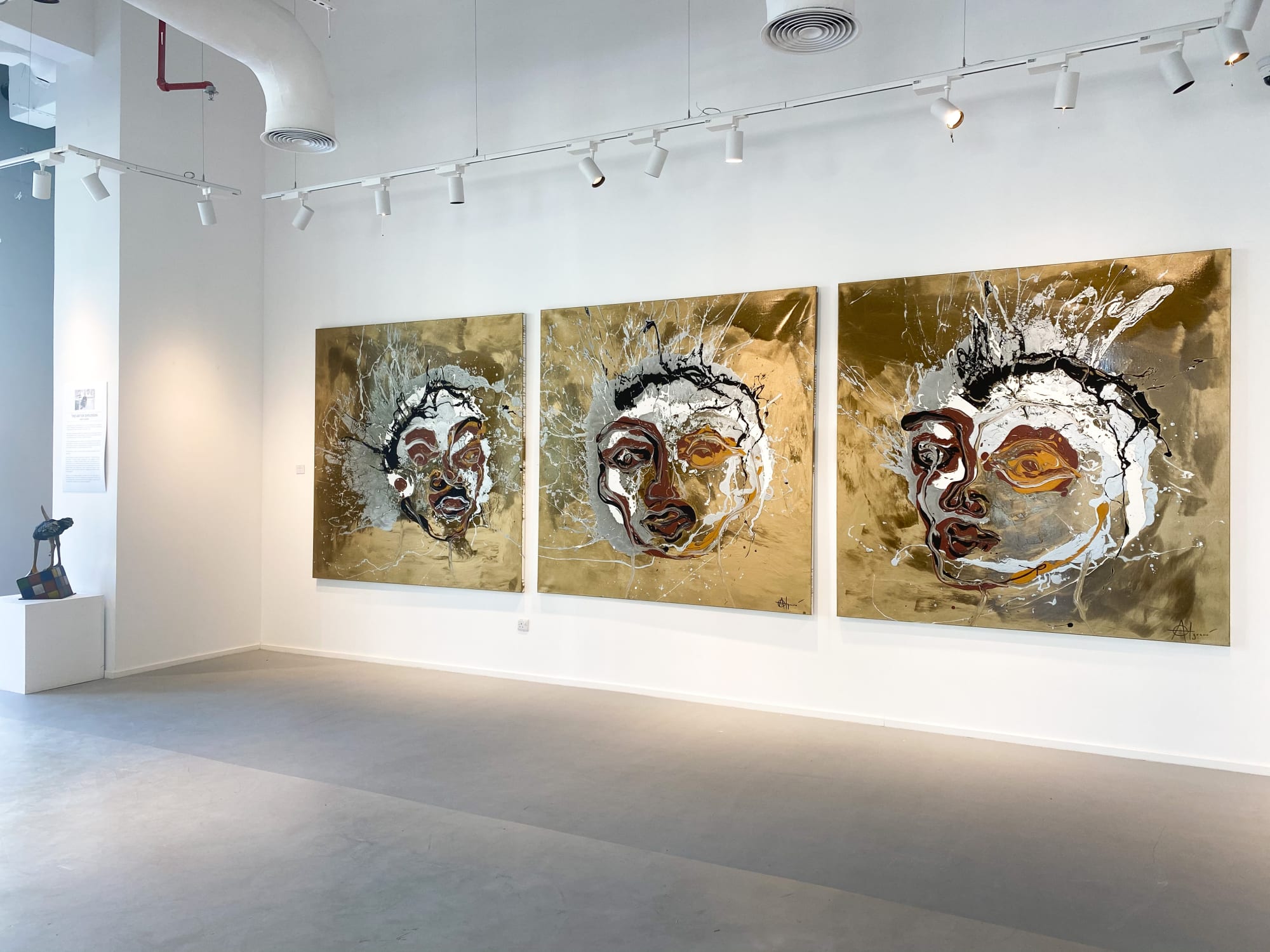 Manu Alguerò - The Art of Explosion