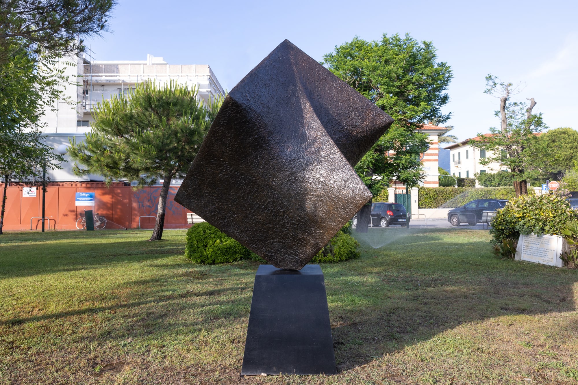 Gustavo Vélez: Essere Geometrico