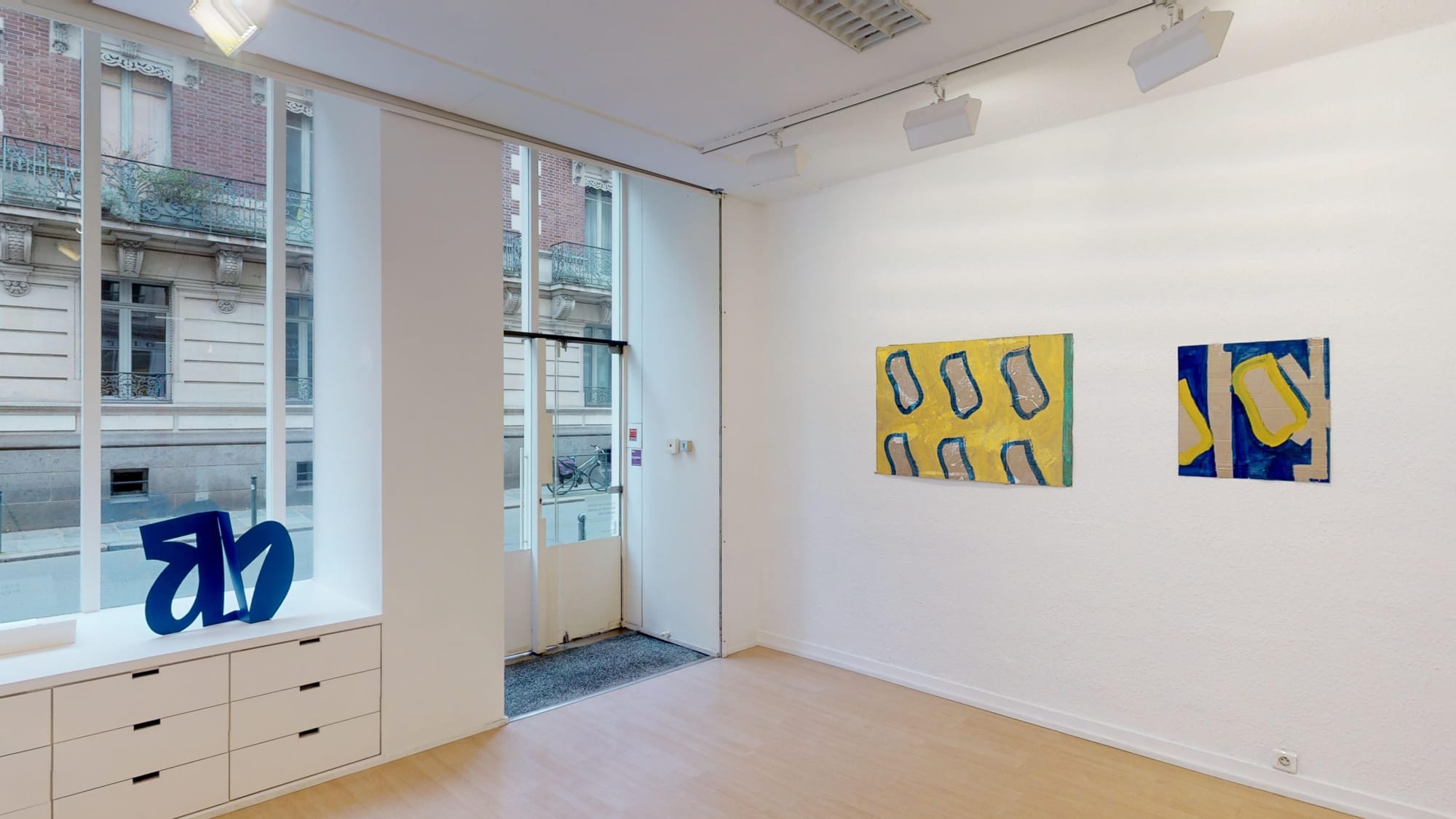 Petits Formats & Oeuvres sur Papier / exposition de groupe des artistes de la galerie / Oniris 2019-2020