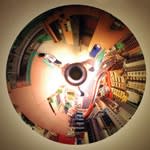 Luc Courchesne, 02/12/05 – Hong Kong (2002) duratran monté sur plexi, laminé lexan, dispositif rotatif, ampoule fluorescente et tranformateur, 60,5 cm (24") diam. Edition of 3