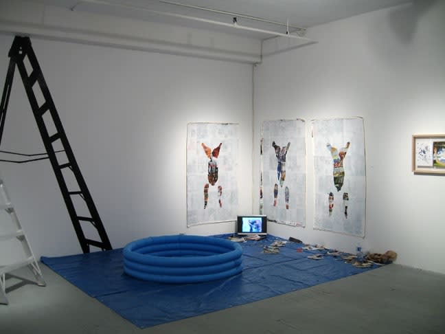 Johannes Zits, Body Print: Montréal 31/08/06, 2006, collage sur toile (158 x 92 cm chacun) et DVD vidéo