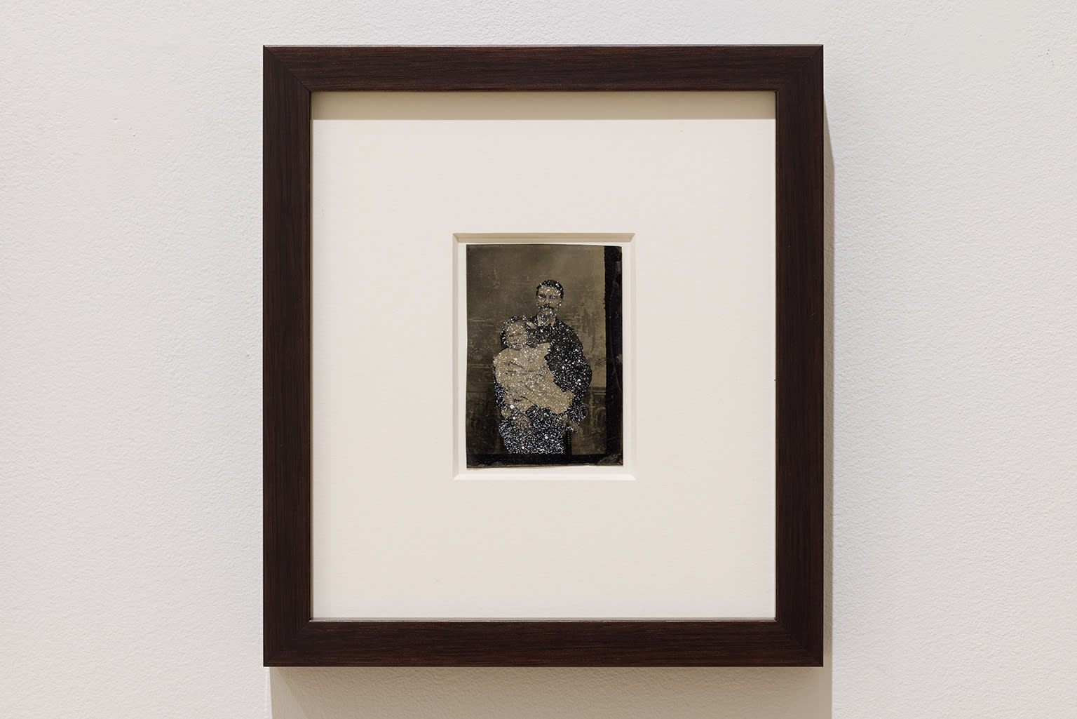 James Lee Chiahan, Adad Hannah, John Latour : Échos narratifs