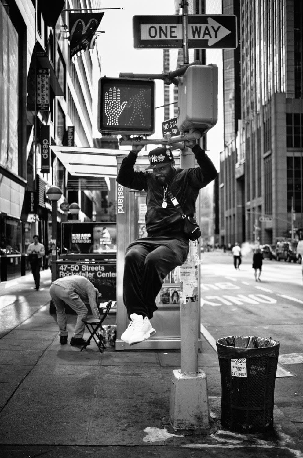 "WORKING OUT IN THE DIAMOND DISTRICT" NEW YORK CITY 2021 Picture by Phil Penman