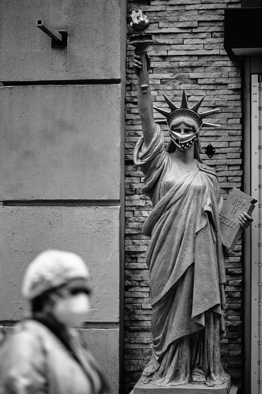 "STATUE OF LIBERTY ON 34TH STREET" NEW YORK CITY 2021 Picture by Phil Penman