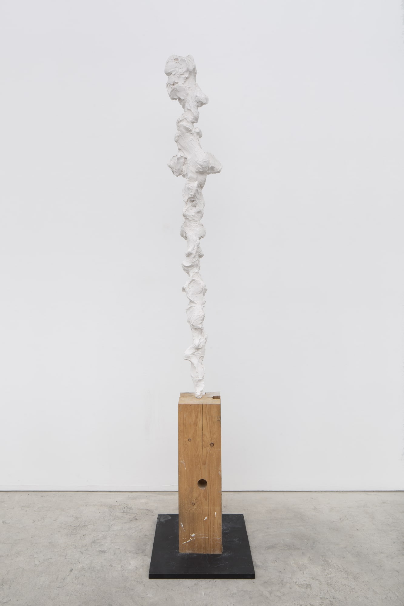 Cloud Totem No. 2 (White) 2017 Platser 255 x 50 cm