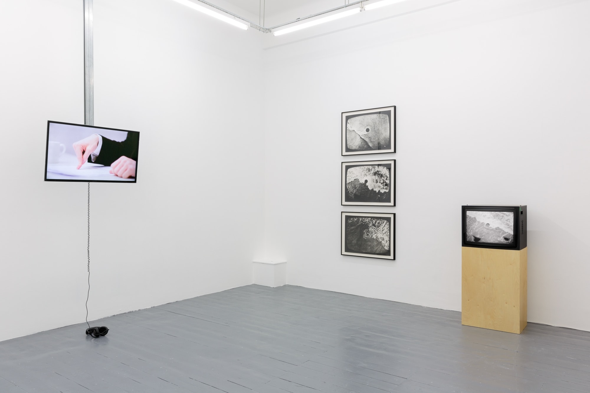 Fiona Banner, Barry Flanagan, Toby Tobias Kidd, John Latham, Cally Spooner, Anne Tallentire