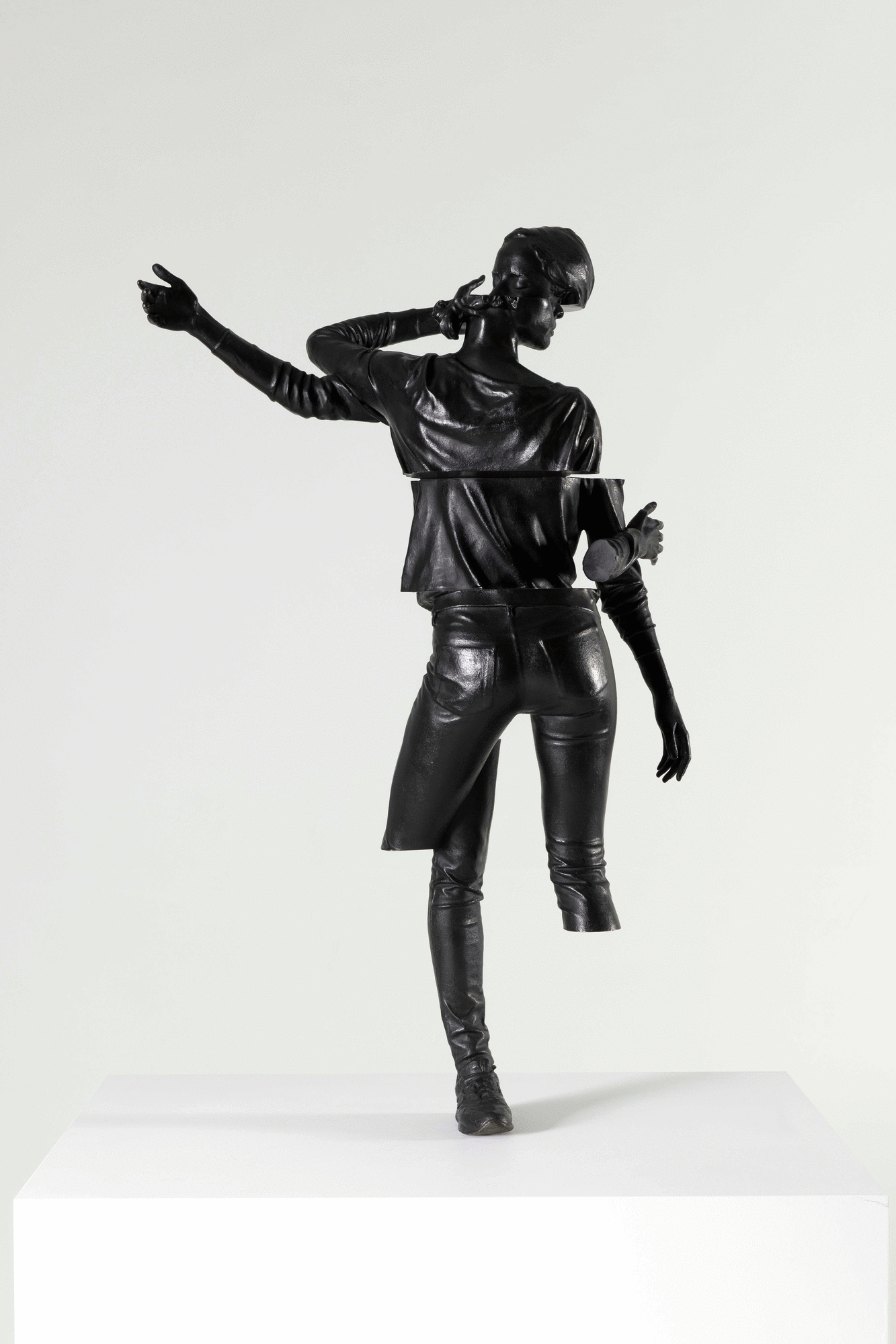 Daniel Firman Saisir L’impossible (Sonia), 2018