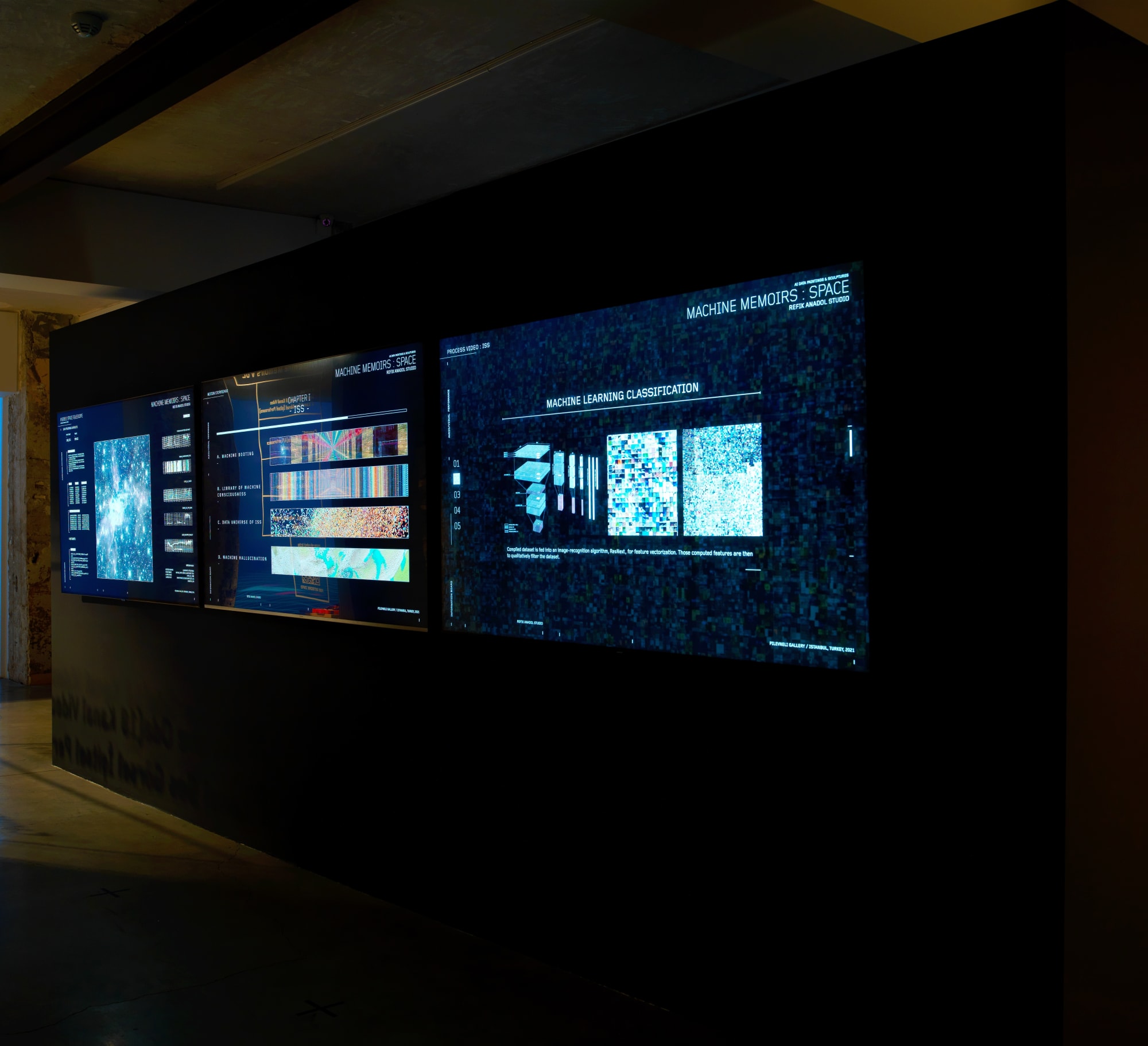 REFİK ANADOL, MACHINE MEMOIRS: SPACE