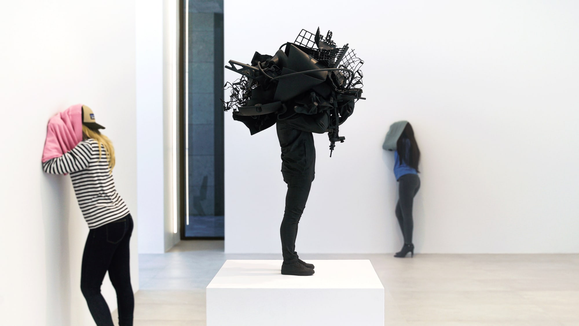 DANIEL FIRMAN, WALL DANCING