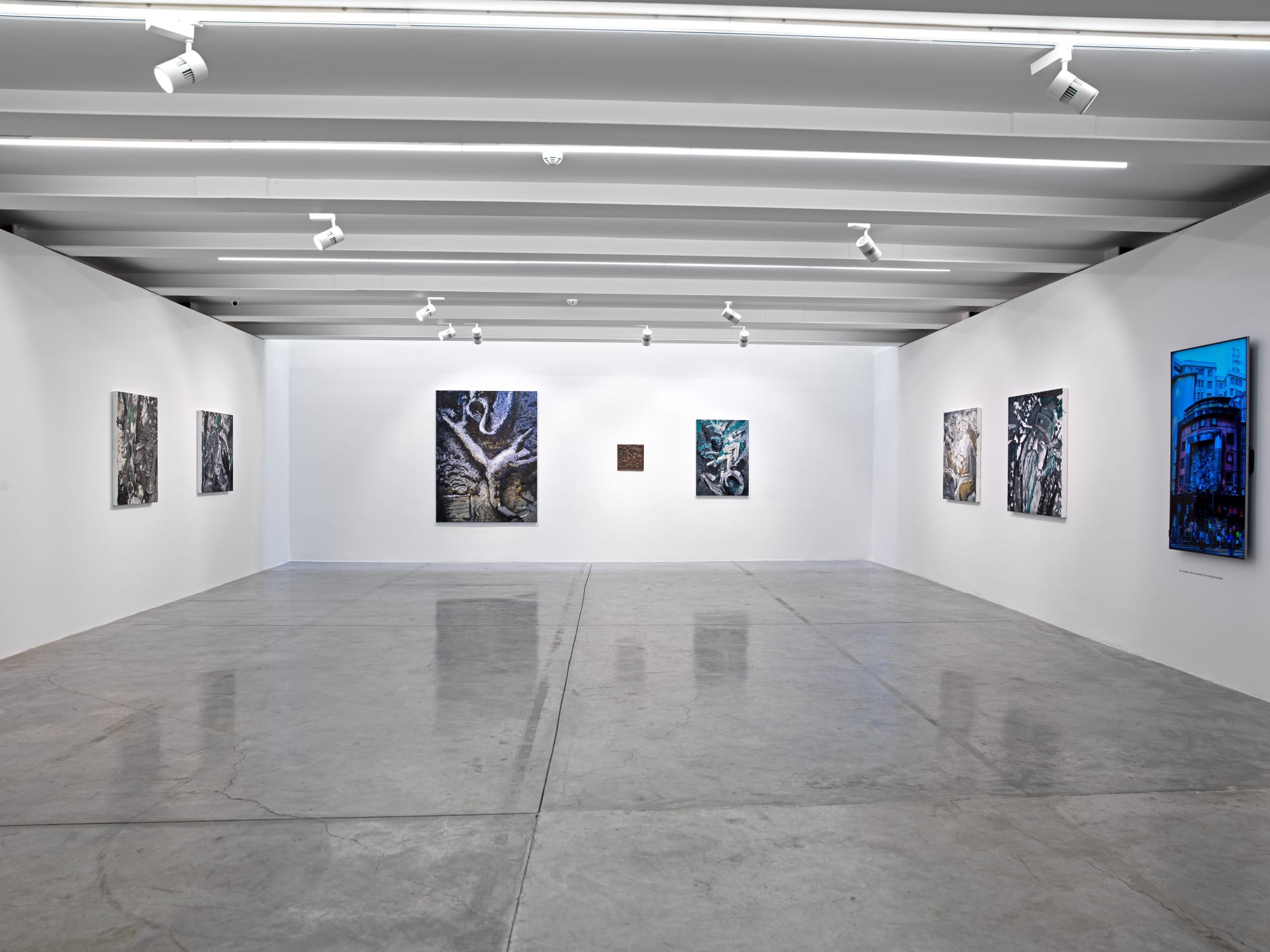 DANIEL KNORR, GOLDEN PEARDROP THEATRE