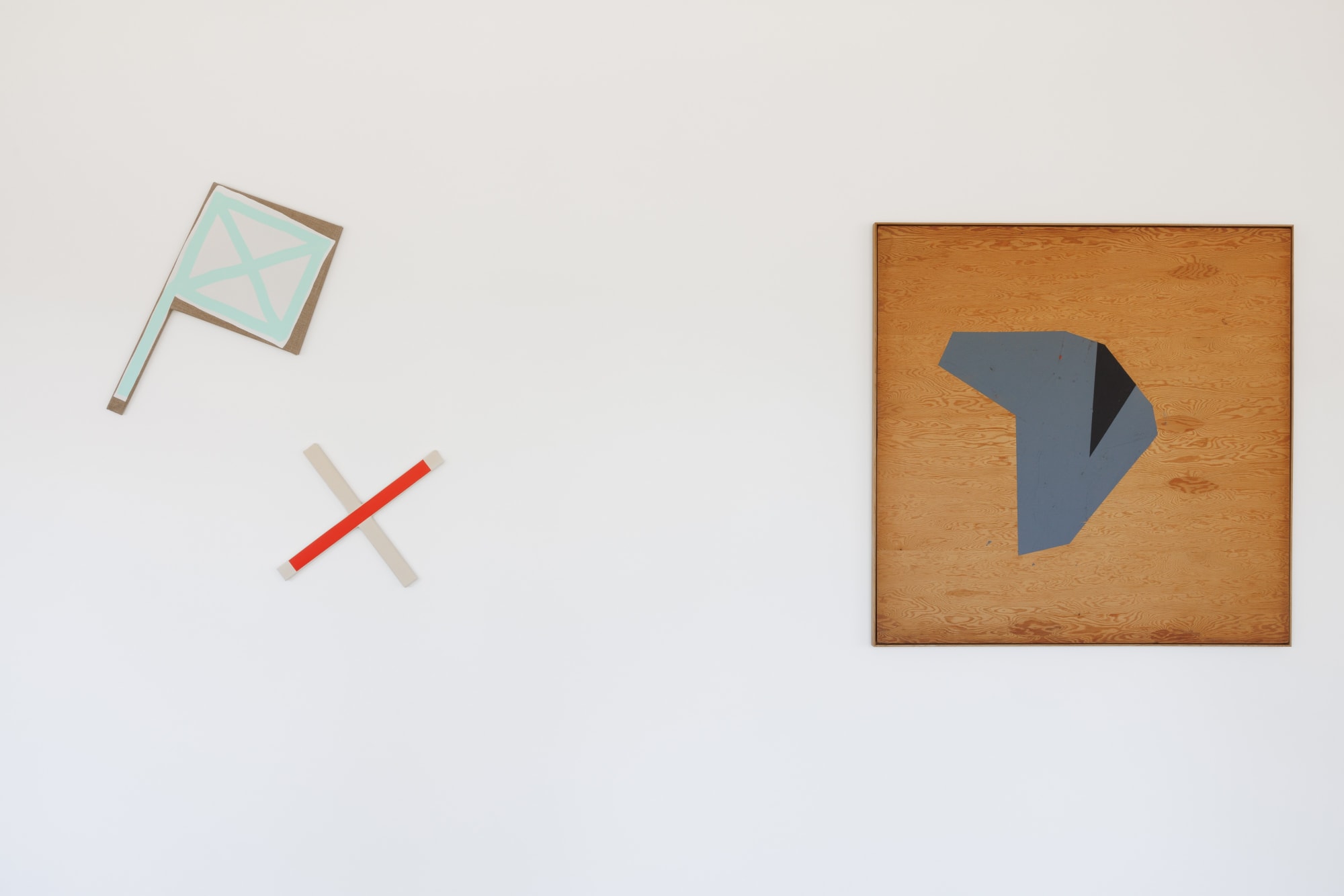 Installation view NYC | MUC | BER : Destionation Murnau with works by Marco Stanke and Michael Ullrich alongside selected paintings of NY-based artist Judy Rifka. PULPO GALLERY 2024.