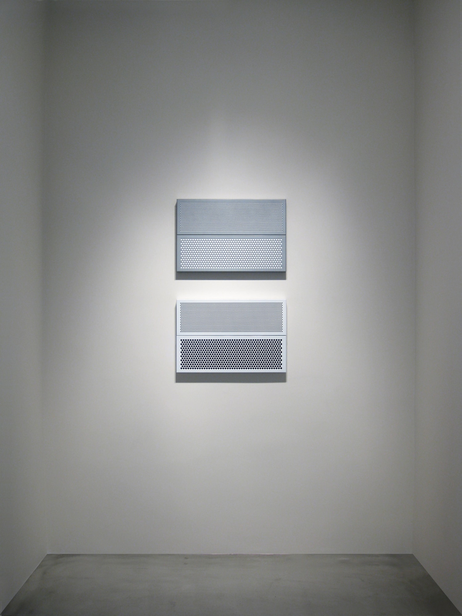 KRISTJÁN GUDMUNDSSON | Paintings in Gray and White Frames