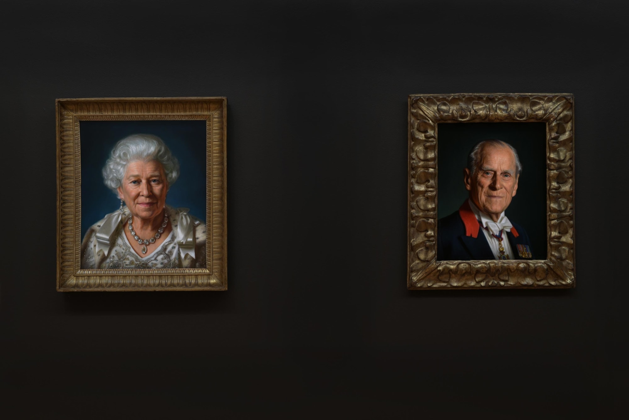 RALPH HEIMANS: Portraiture. Power. Influence.