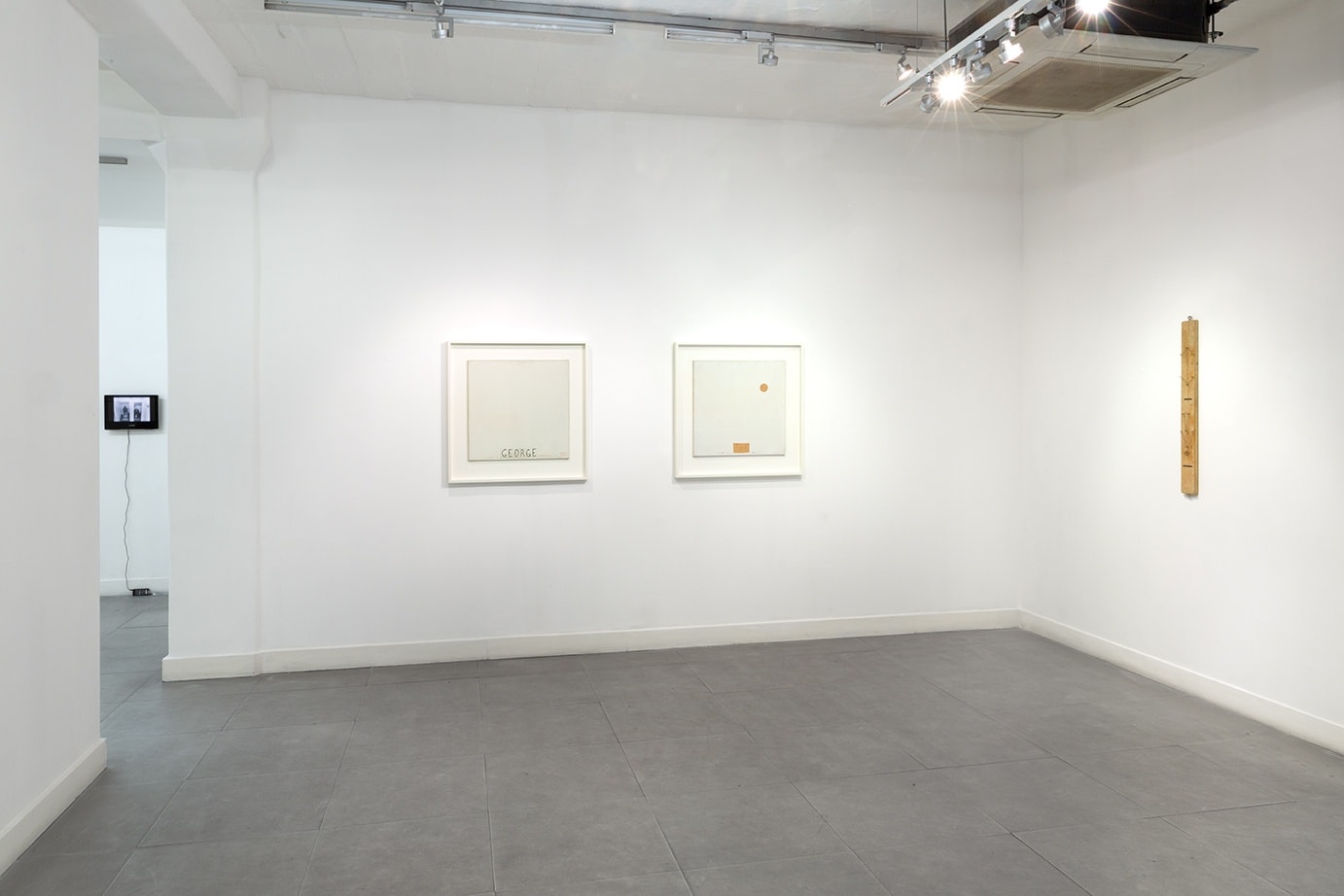 Installation view "Robert Filliou: Hony Soit Qui Mal Y Pense" at Richard Saltoun Gallery, London (5 Dec 2014 - 30 Jan 2015).