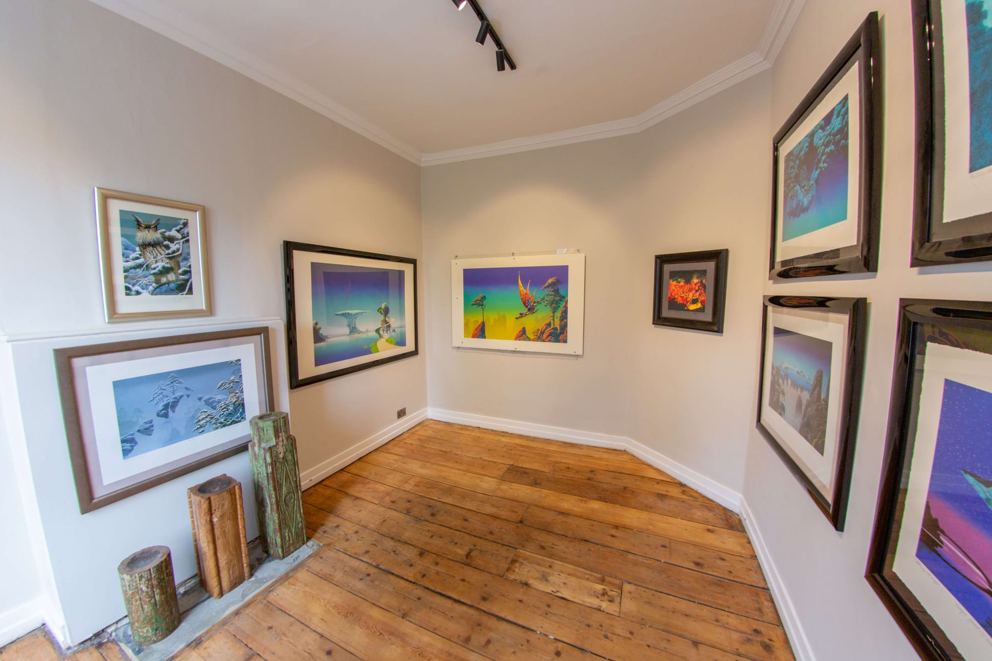 Welcome to The Gallery: HORIZON LINE - A COLLECTORS EXHIBITION