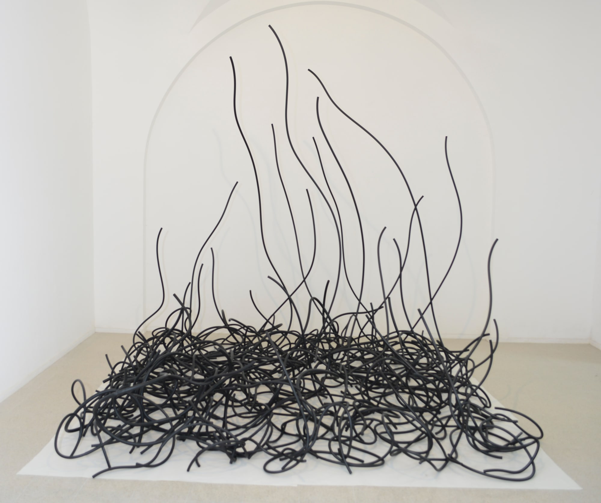 aura, 2015, mixed media, aluminium, plastic 300x300x250cm