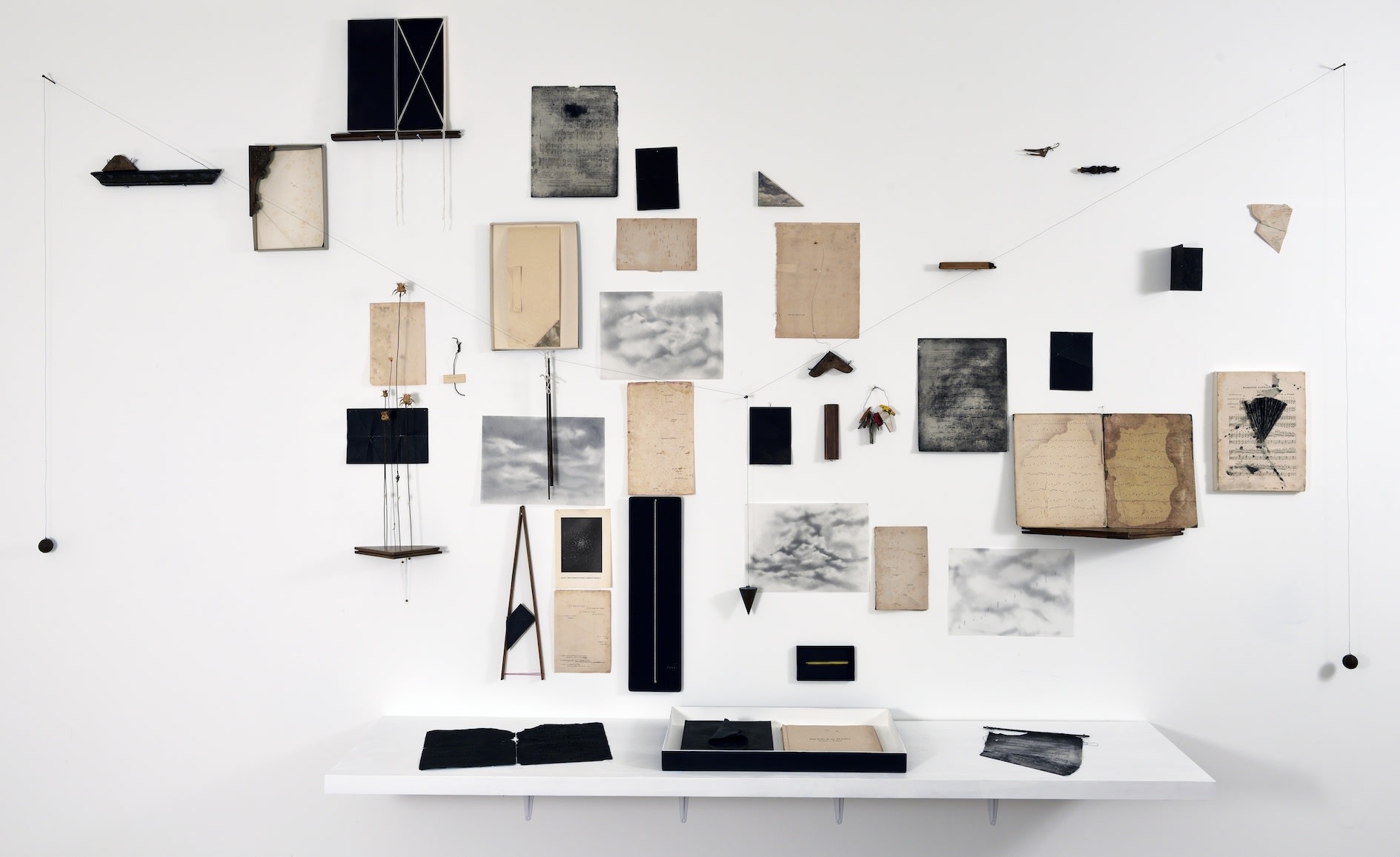 Maria Edwards Instruciones para instrumento de cuerda y aire 2016 Mixed media