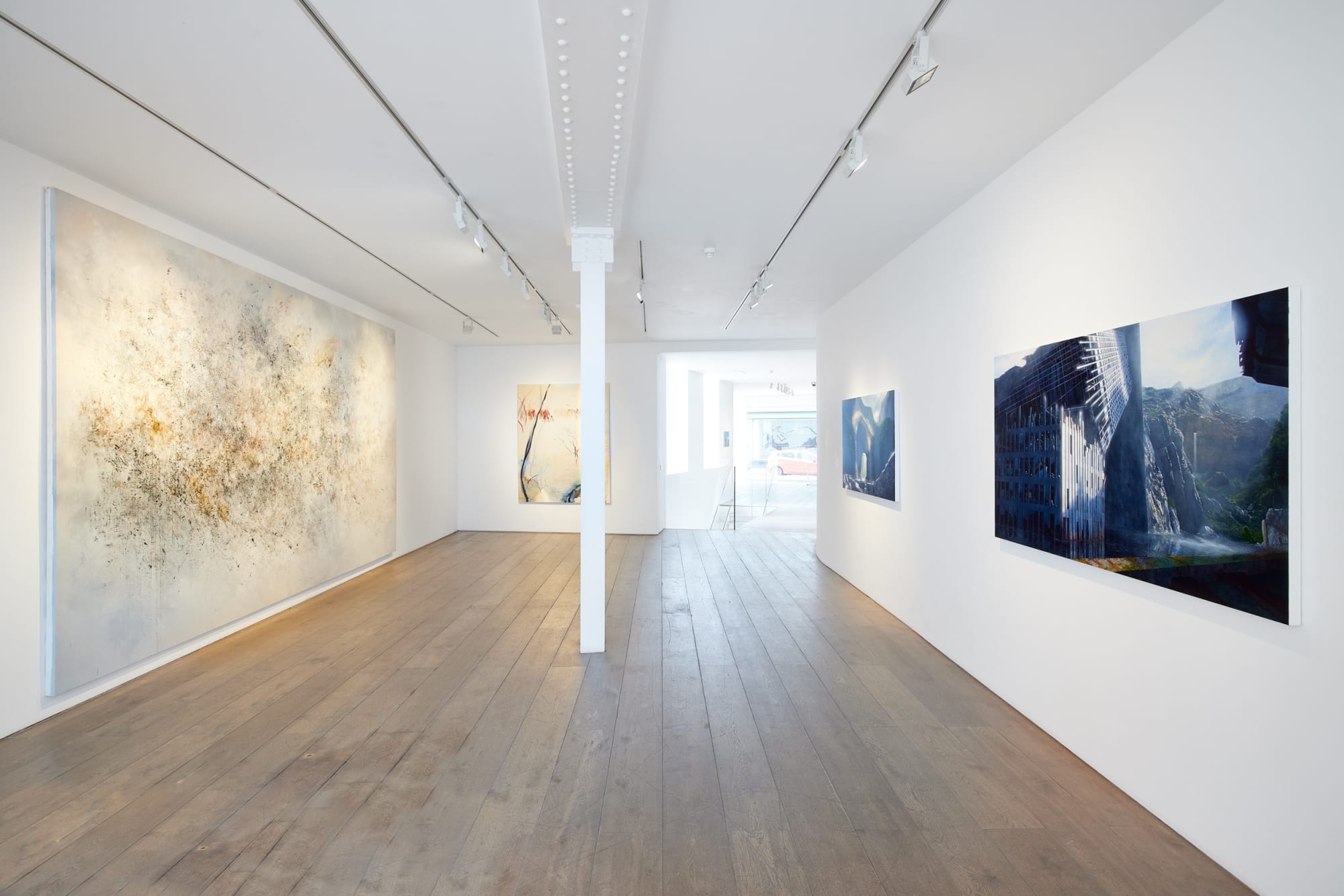 The Landscape: from the exterior to the interior