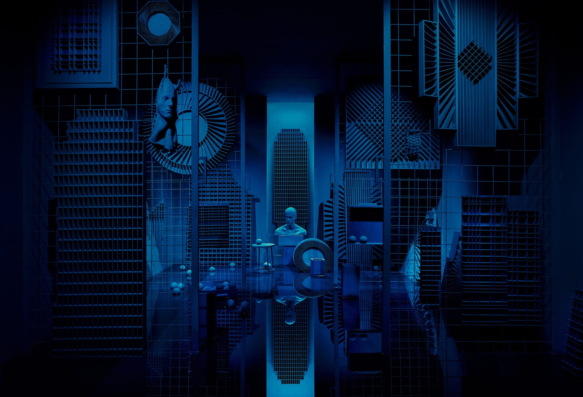 Levi van Veluw | Symbols of Persuasion