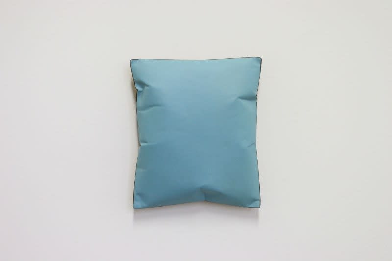 JOHAN DE WIT - UNTITLED - 2019 - PAPER, RESINS, ACRYLIC - 25,5 X 22 X 6 CM