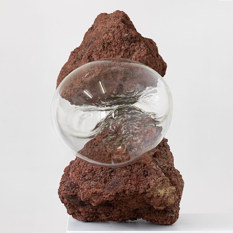 Simone Slee, rocks holding up #5, 2019