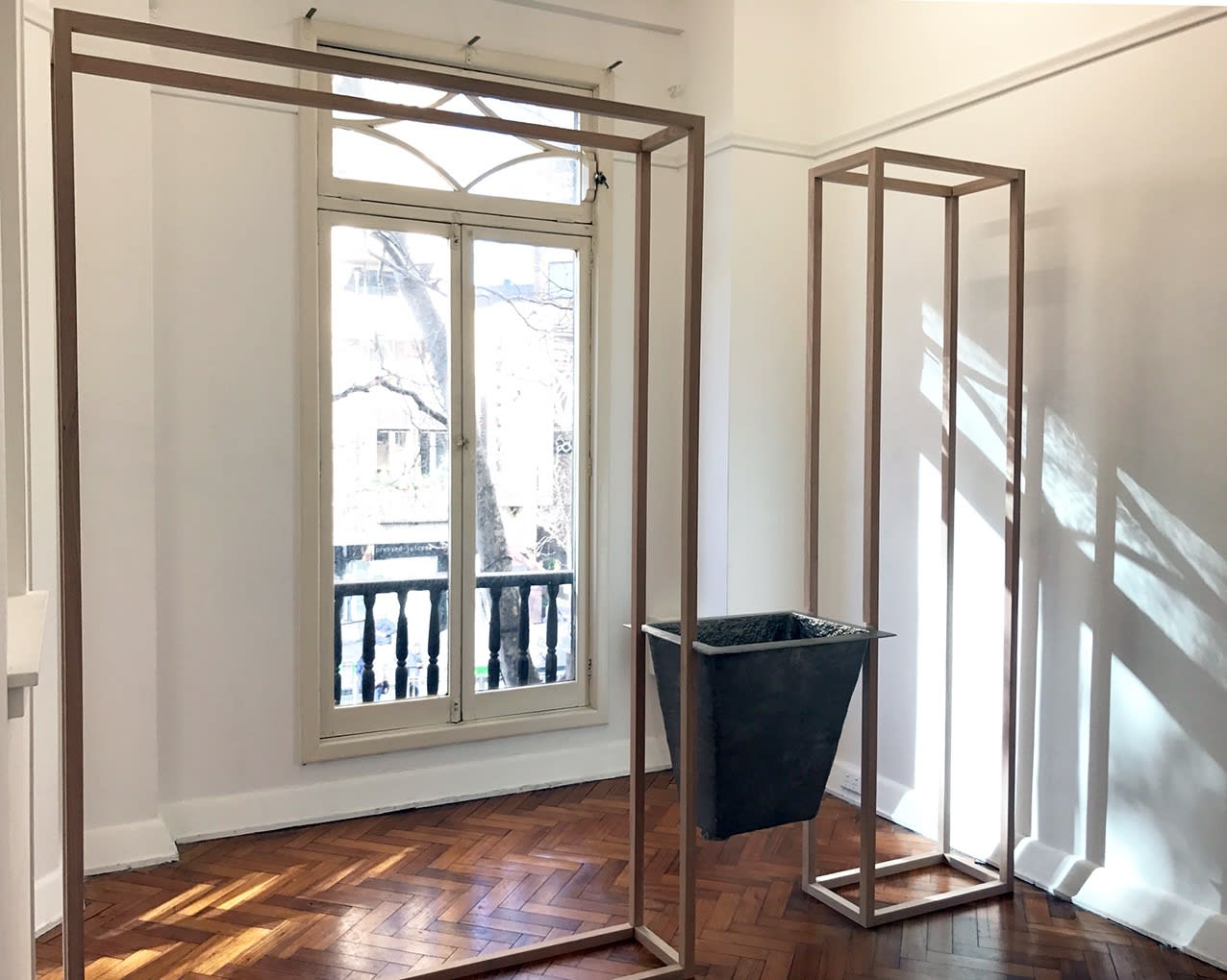 Carolyn Eskdale: objects drawings
