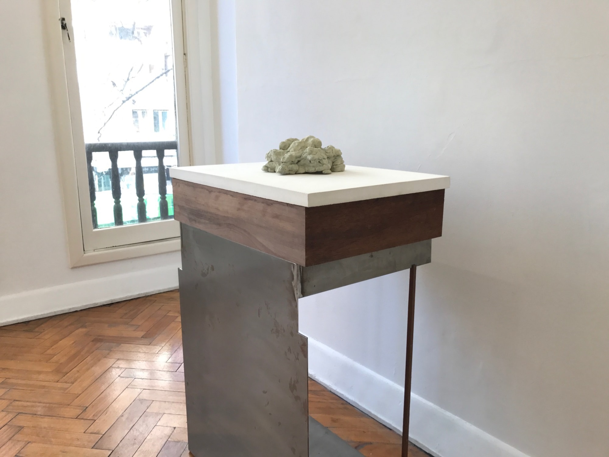 Carolyn Eskdale: objects drawings