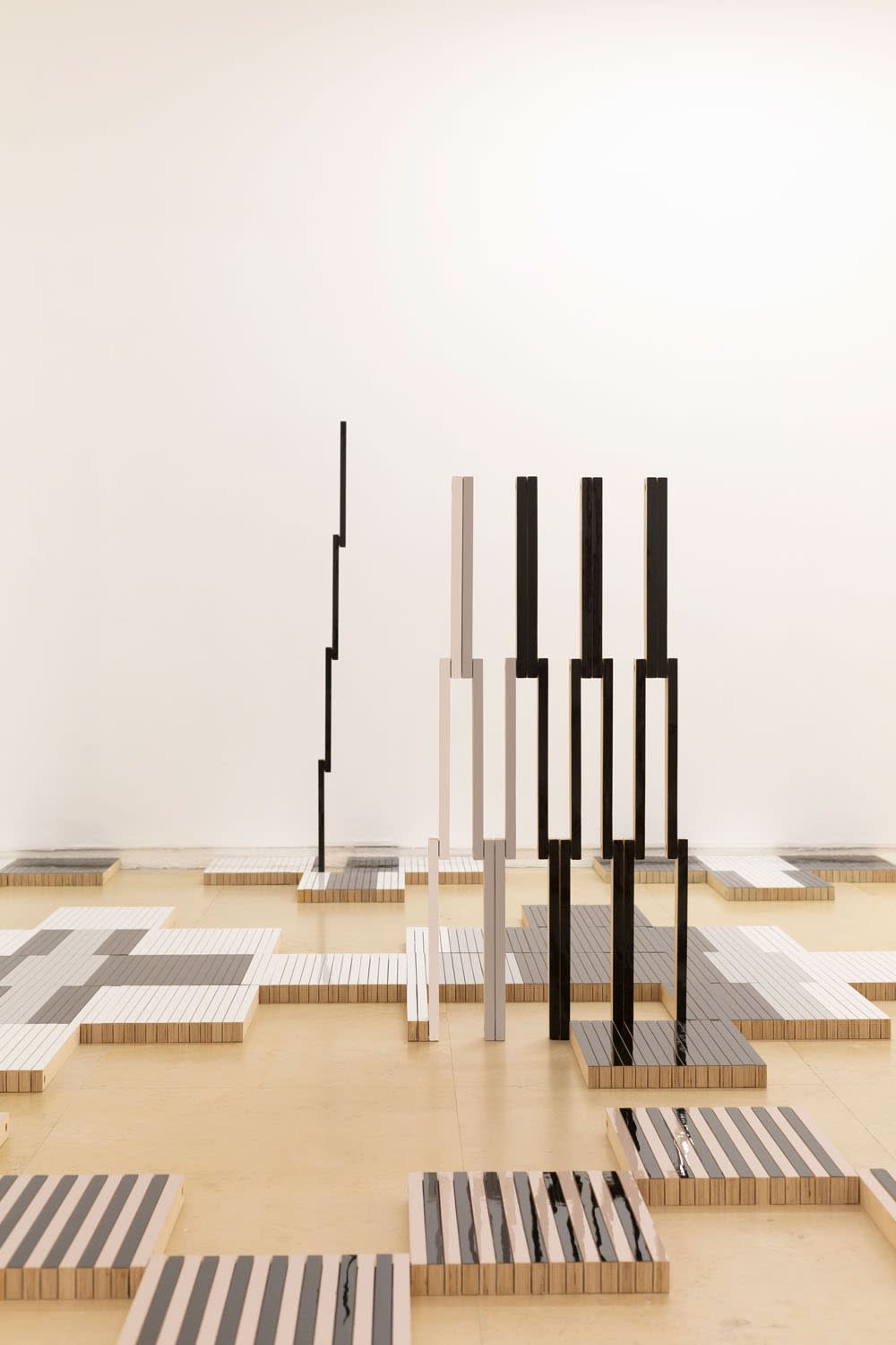 Reuven Israel. F.L.O.O.R. (Formulated, Liminal, Oblique, Openable, Rectangles), Center for Contemporary Art—Tel Aviv, 2021