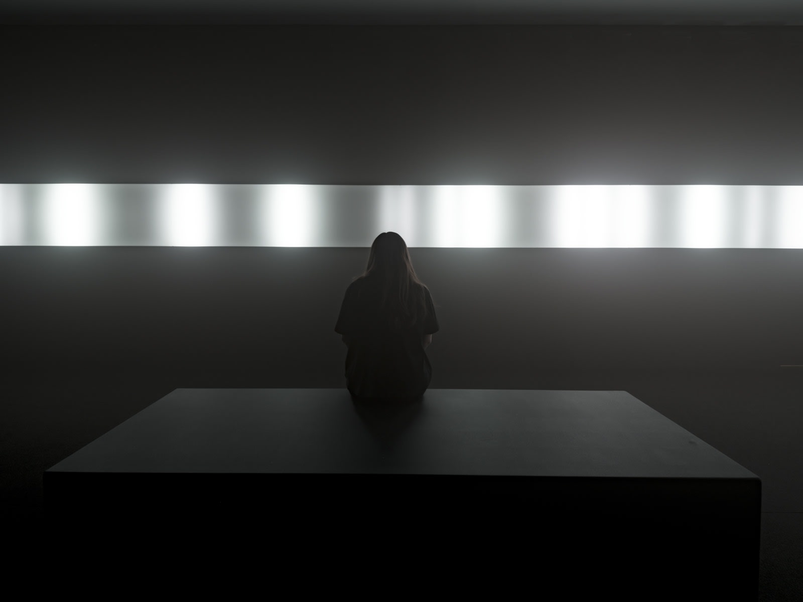 installation image of jonsi's installation with light