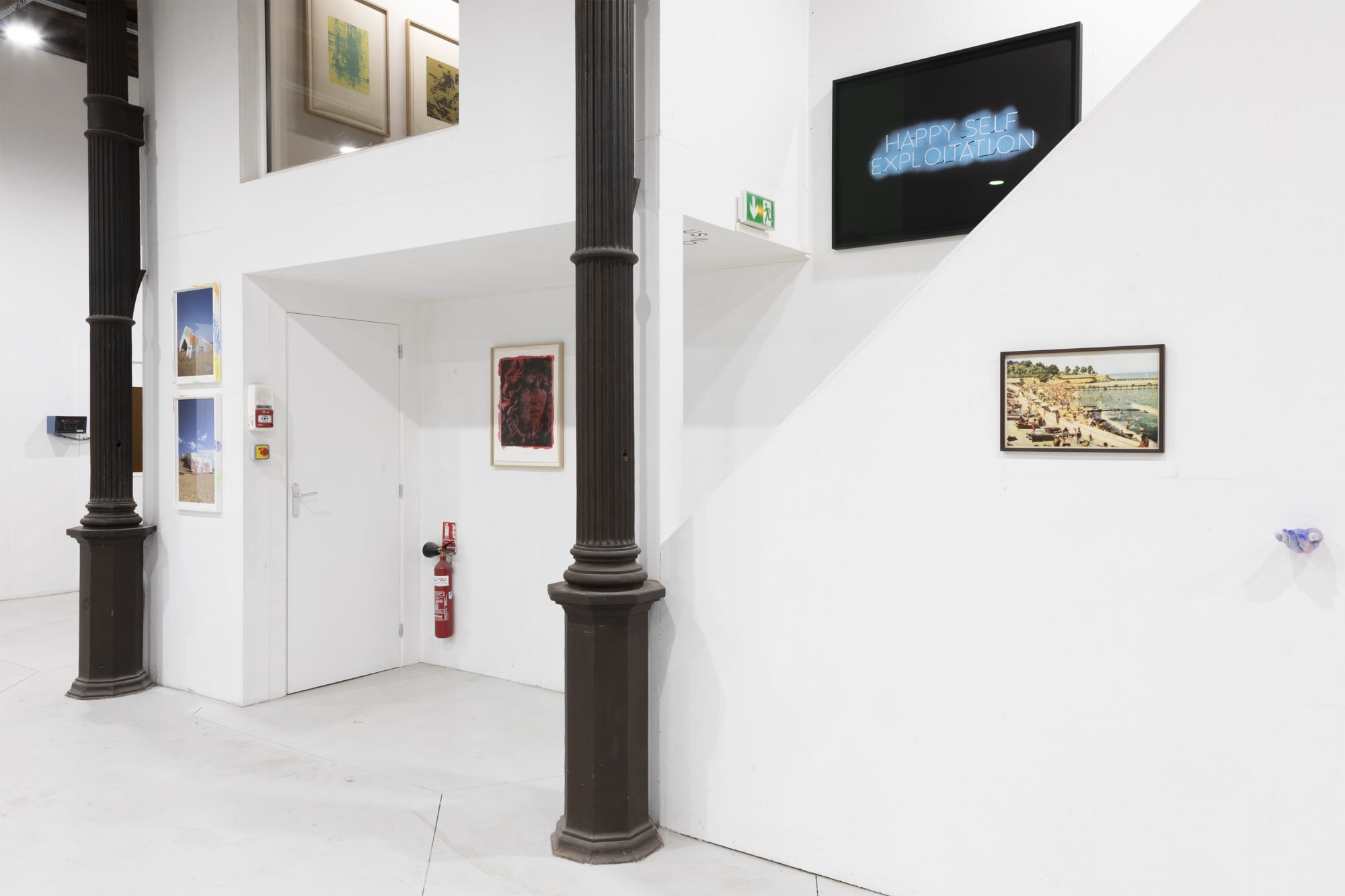 Vue in situ de l'exposition "BIAFINE" à l'atelier Tchikebe à Marseille, septembre 2023
