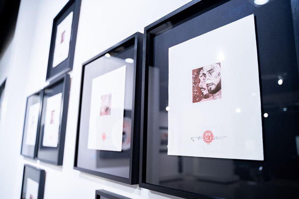 In Search of a New King