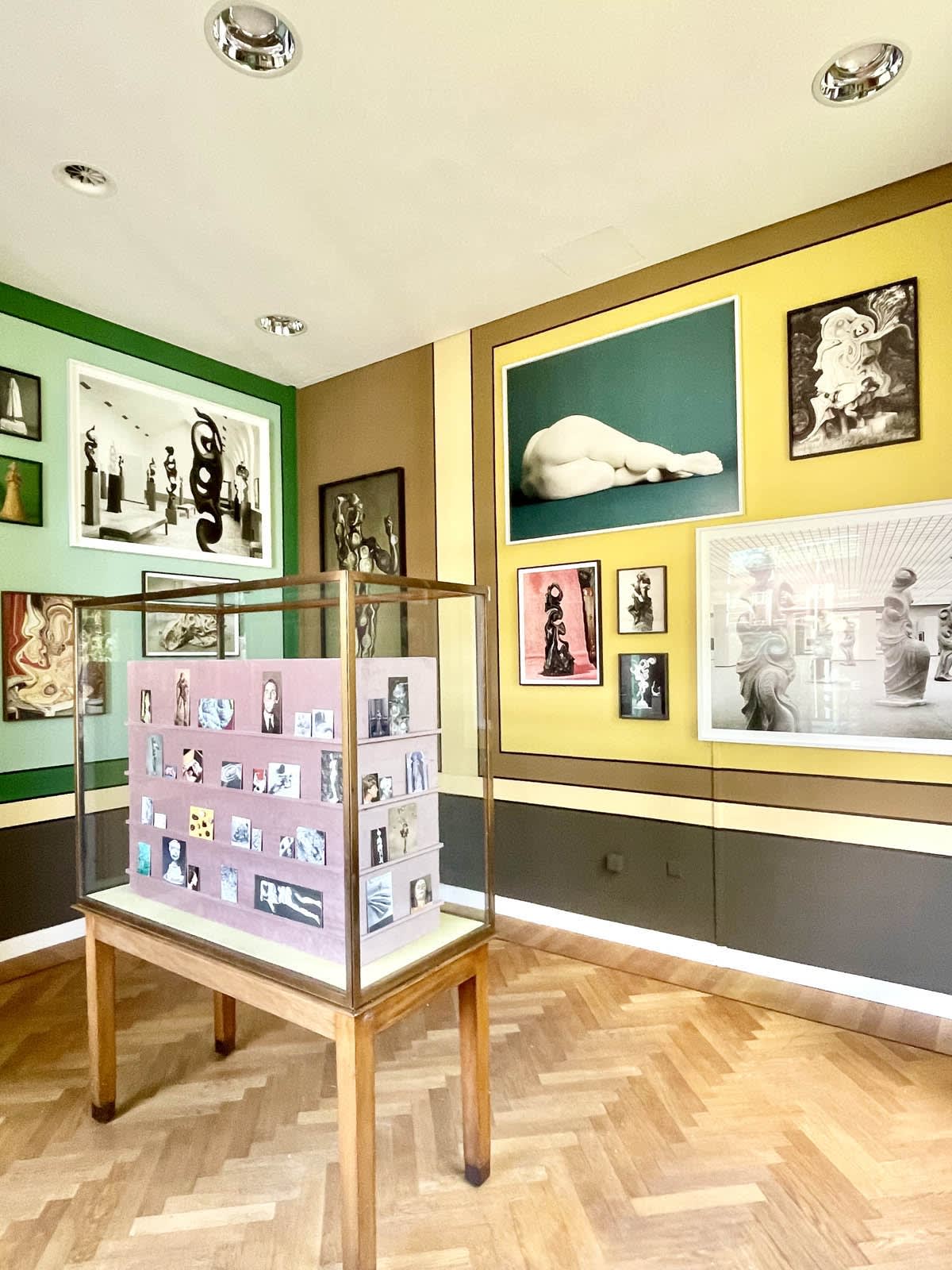 Museum Hilversum | 'Palace of Photographic Sculptures'