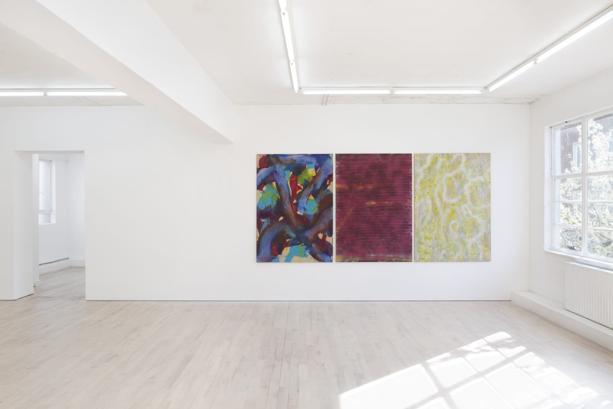 Tyra Tingleff Gringing your teeth to keep out the wind The Sunday Painter, London, 2016