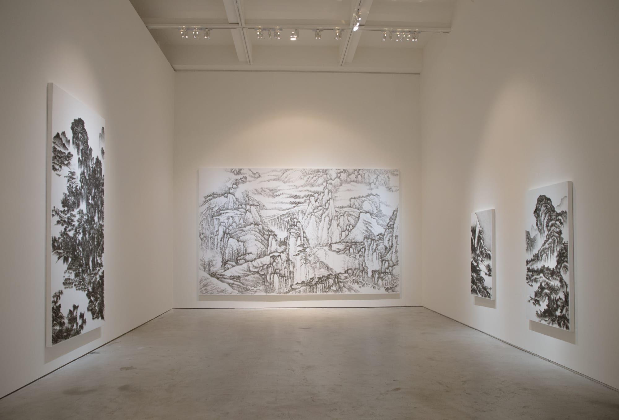 天圓．地方．非人間