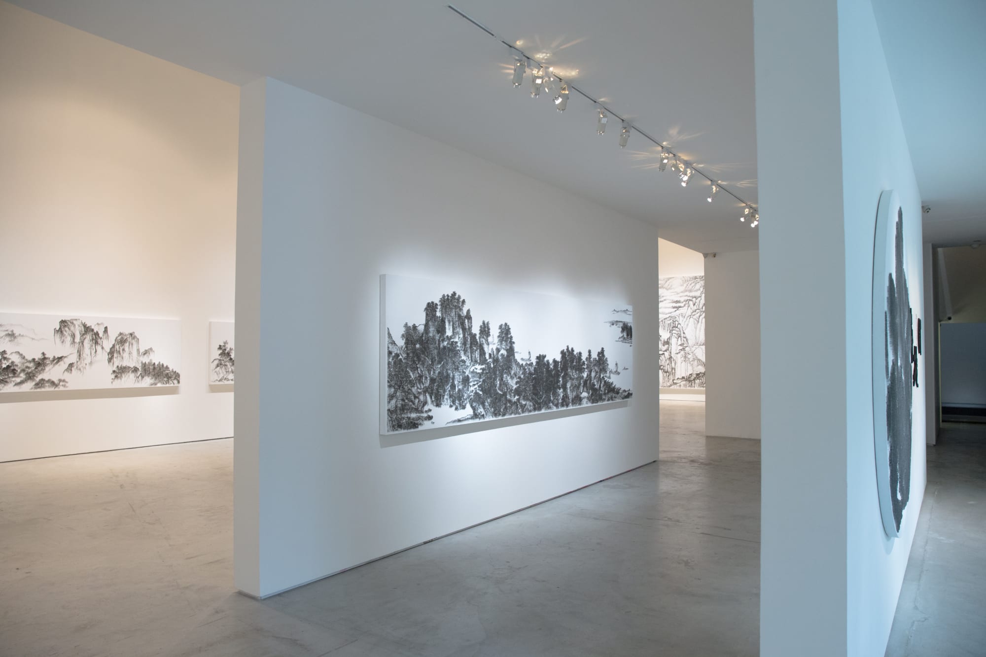 天圓．地方．非人間