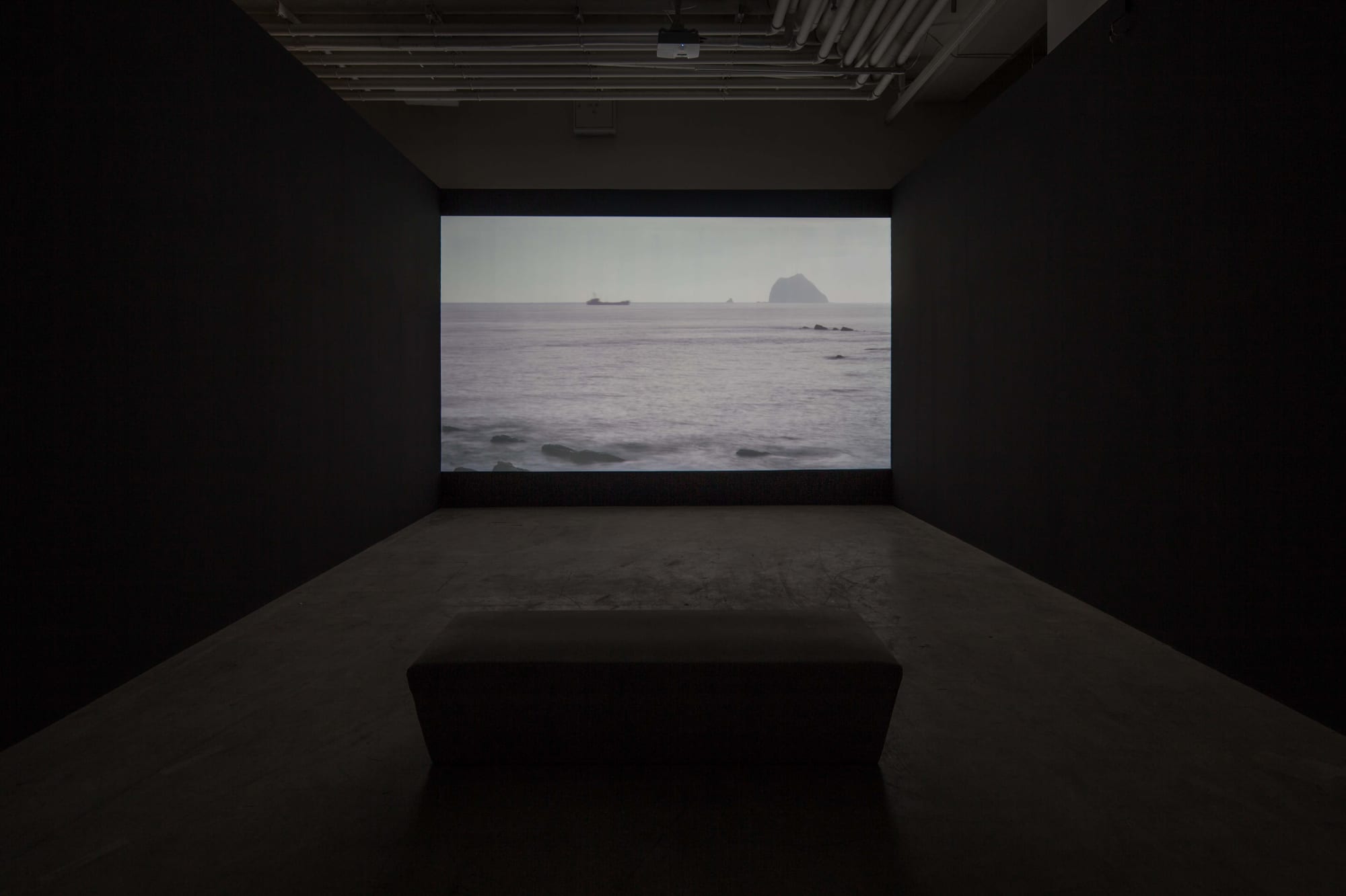 迴光線 — 影像的裂隙