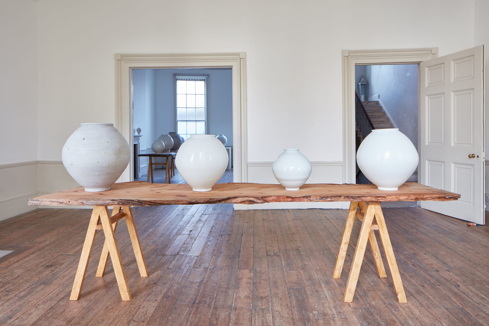 Moon Jars: Contemporary Korean Masters