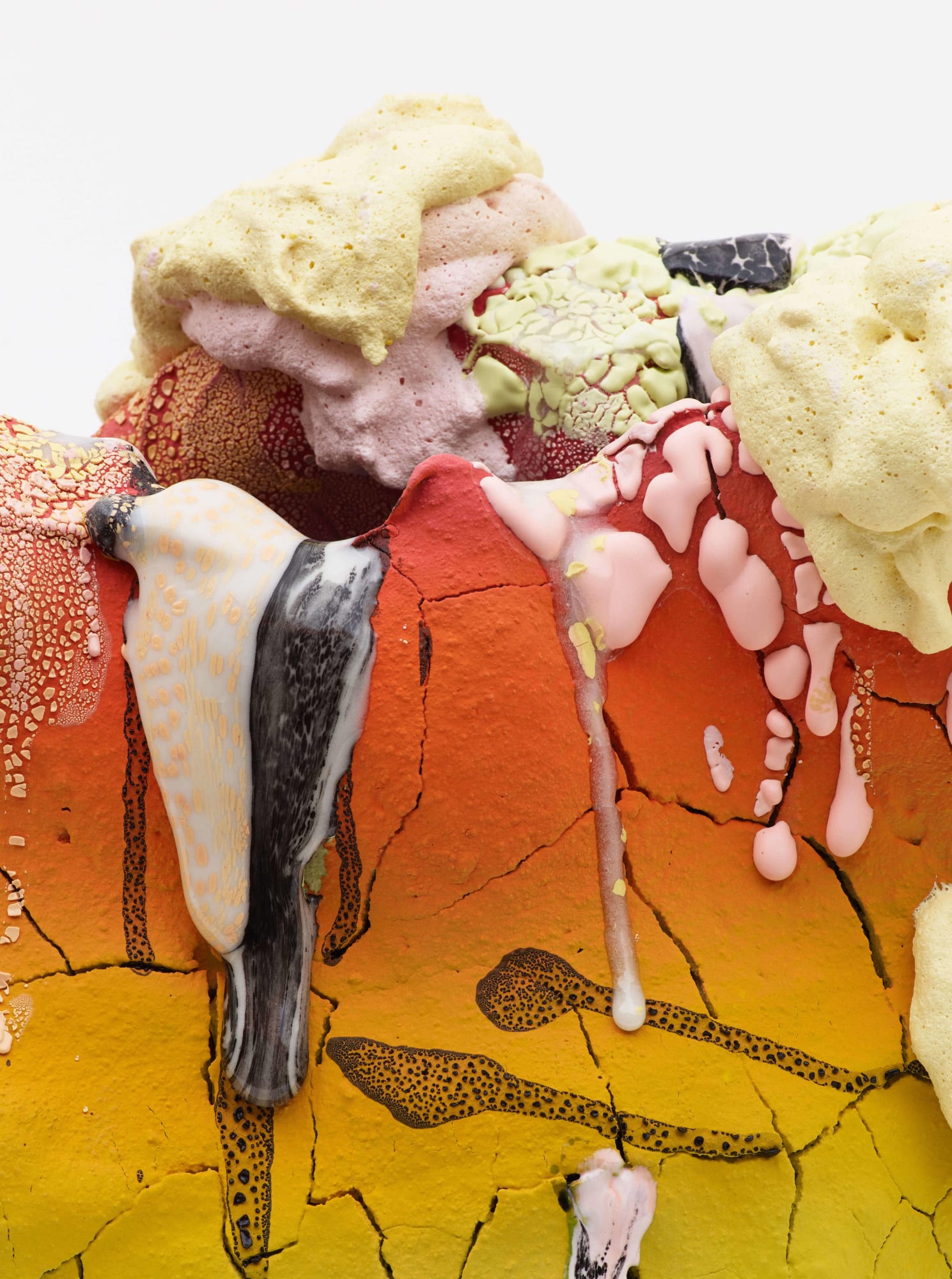 Clam [detail], 2018 Ceramic, glaze, glass fragments 13 x 15 x 15 inches (43.2 x 38.1 x 38.1 cm) Private Collection