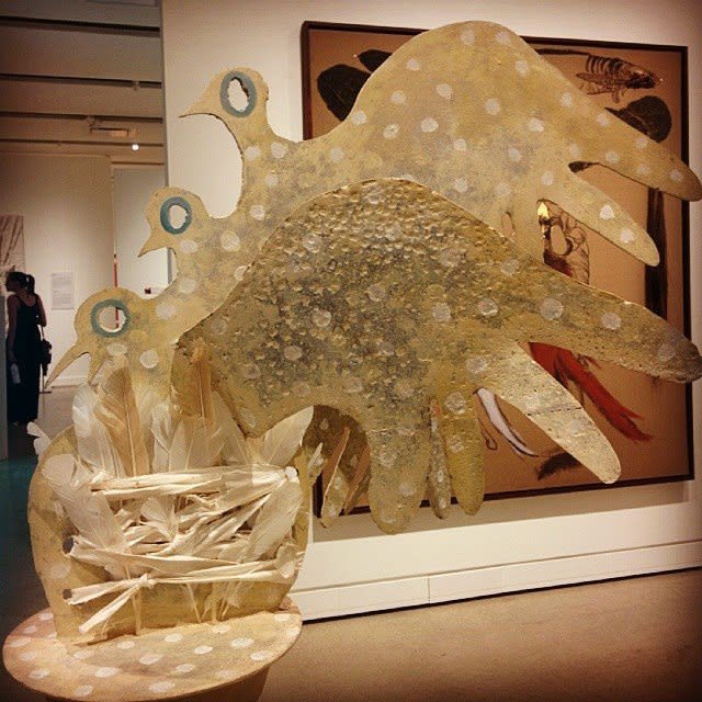 Photograph of a sculpture of an stylised bird.