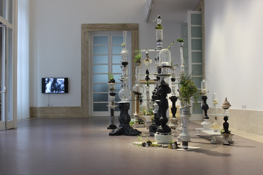 Installation view IL MONDOINFINE: vivere tra le rovine | a cura di Ilaria Bussoni | La Galleria Nazionale di Arte Moderna e Contemporanea di Roma| 13 dicembre 2018 - 23 gennaio 2019