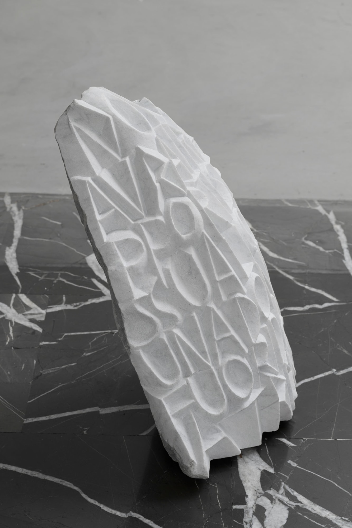 Federico Fusj, Mitzvah, 2024, white Carrara marble, cm 55 x 35 x 25 c.