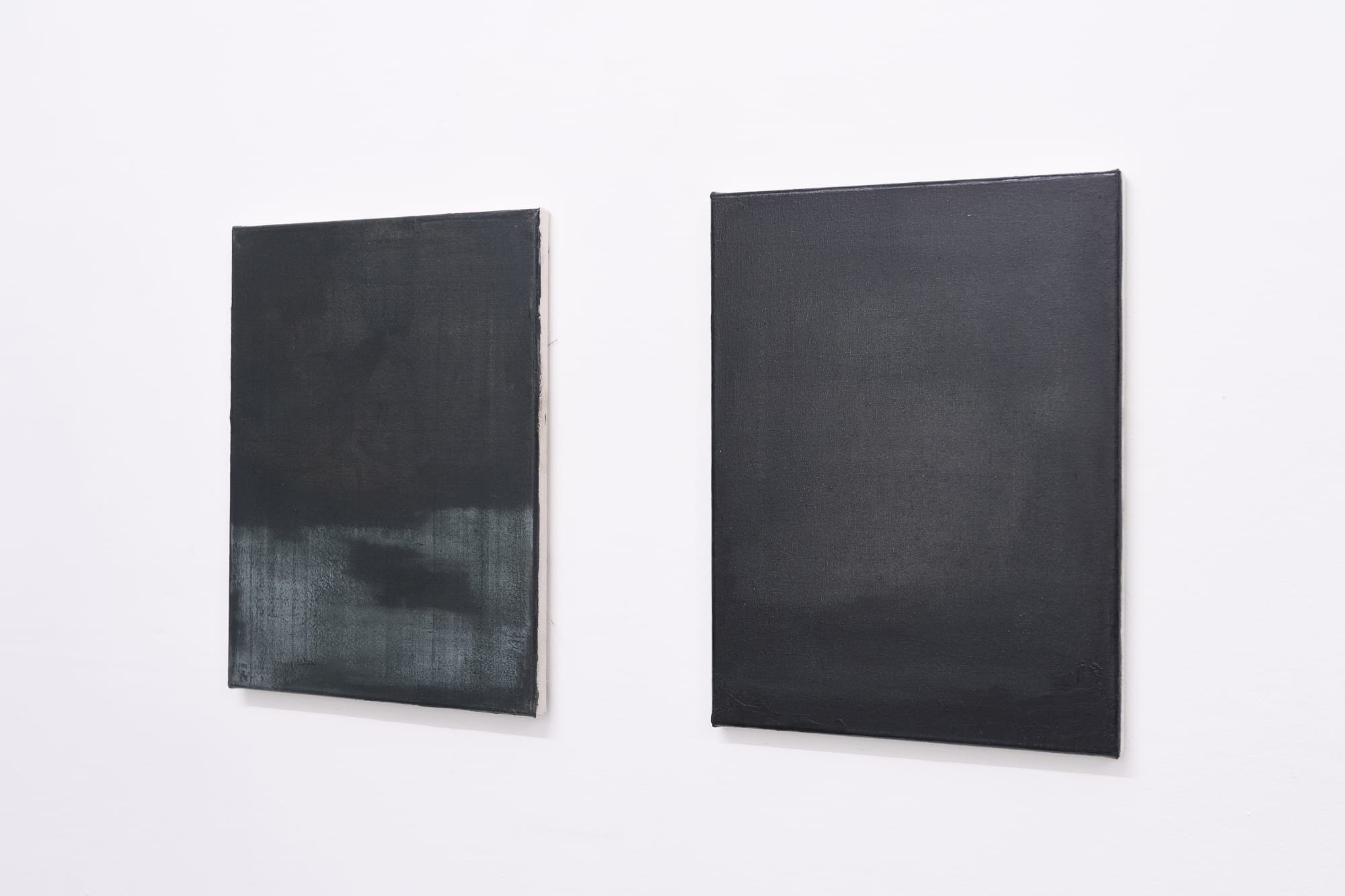Nazzarena Poli Maramotti, L'altra notte, curated by Davide Ferri, installation view at z2o Sara Zanin Gallery