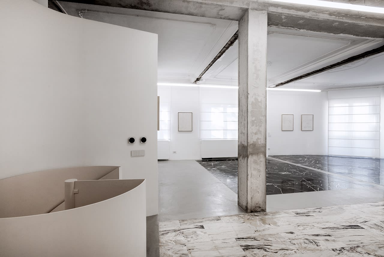 Installation views, Scritture Pierpaolo Calzolari, z2o project