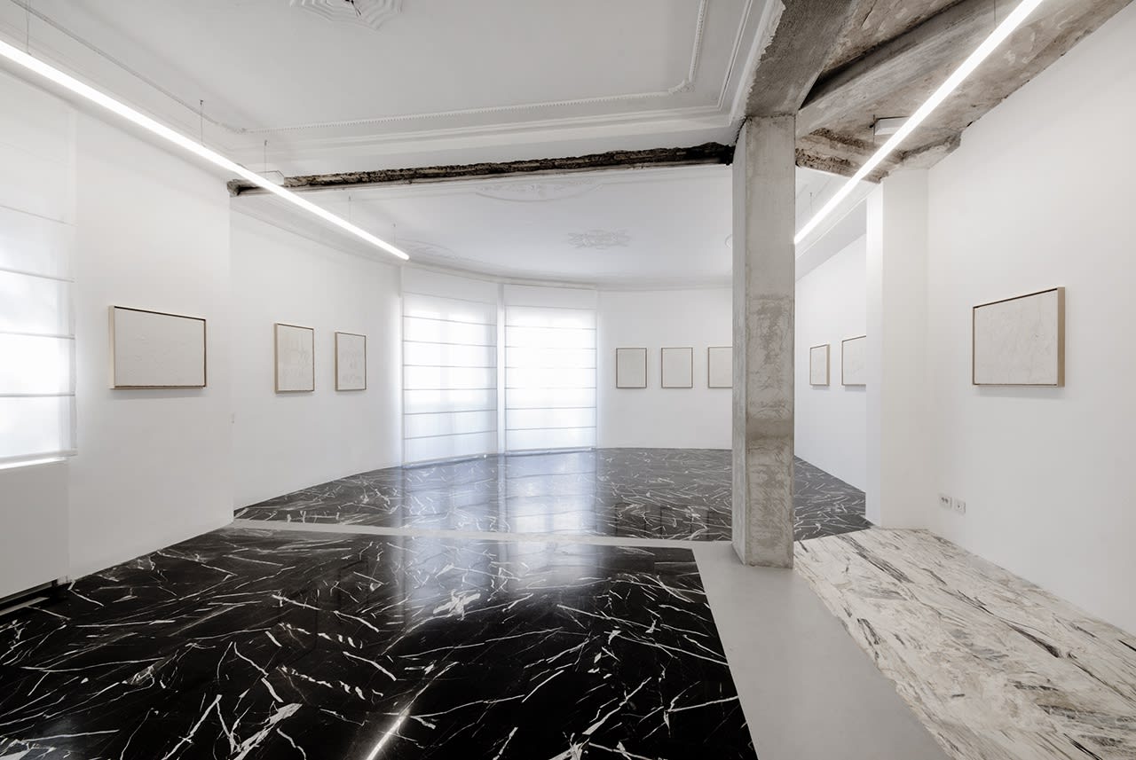 Installation views, Scritture Pierpaolo Calzolari, z2o project