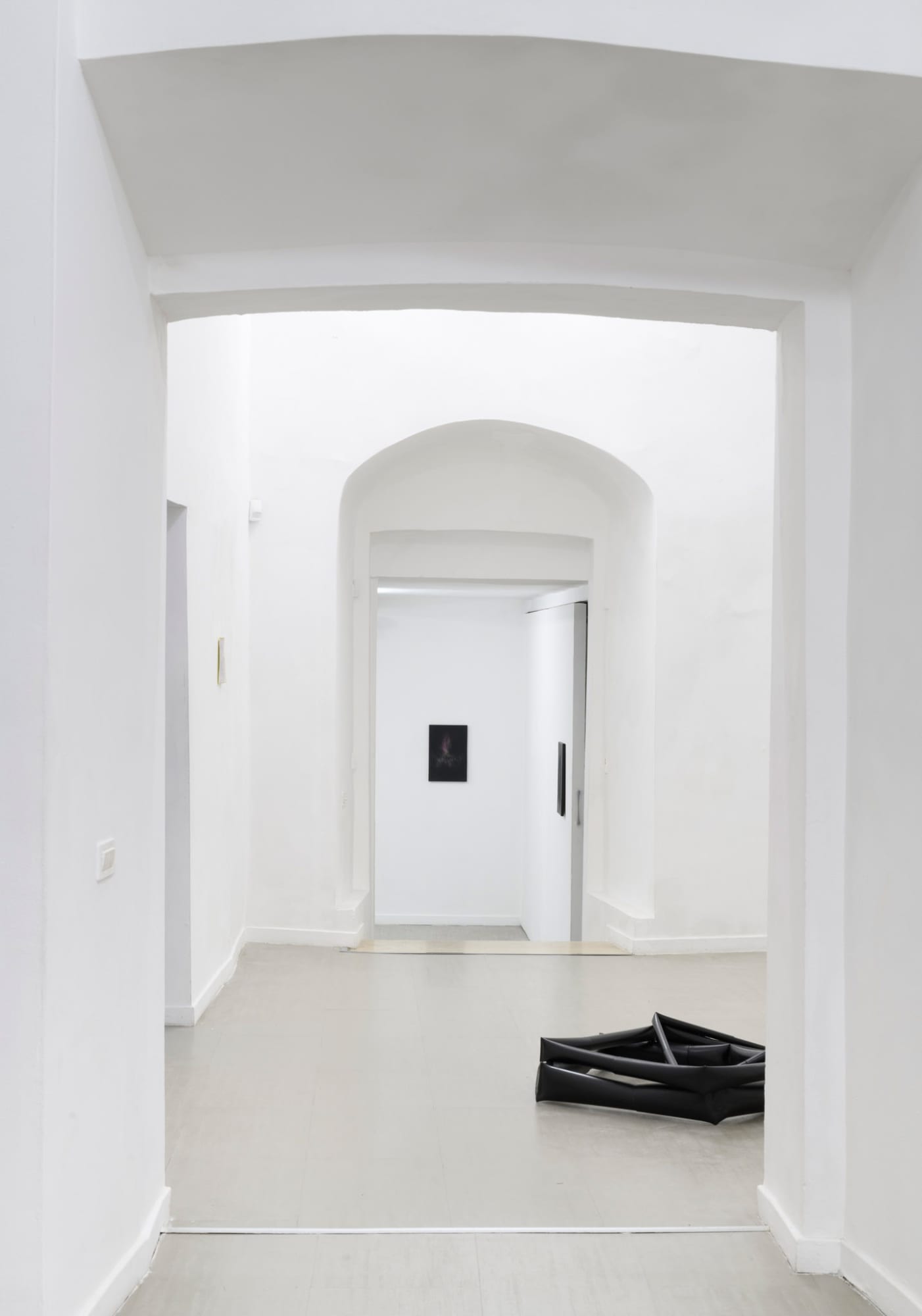 Alfredo Pirri Di luce e di fango curated by Cecilia Canziani and Davide Ferri installation view at z2o gallery ph. Giorgio Benni