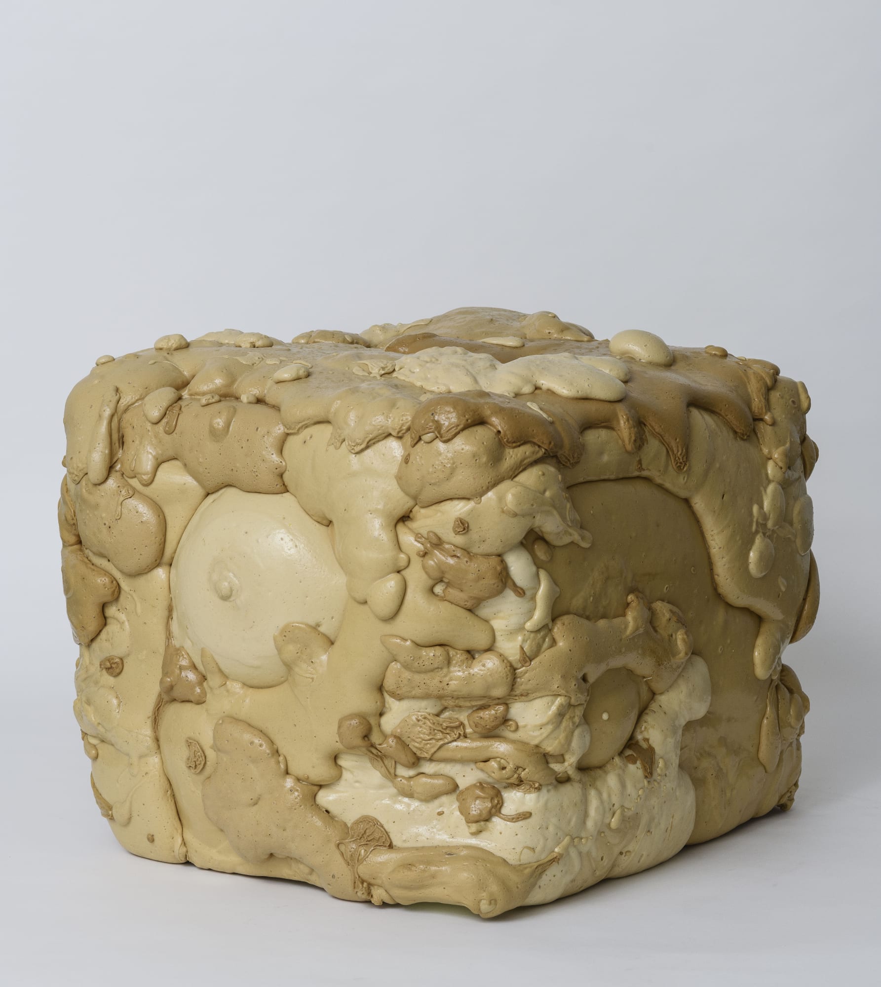 Guglielmo Maggini Memory Foam (Vol. II), 2023 Memory foam, polystyrene cm 60 x 60 x 55 ph. Giorgio Benni