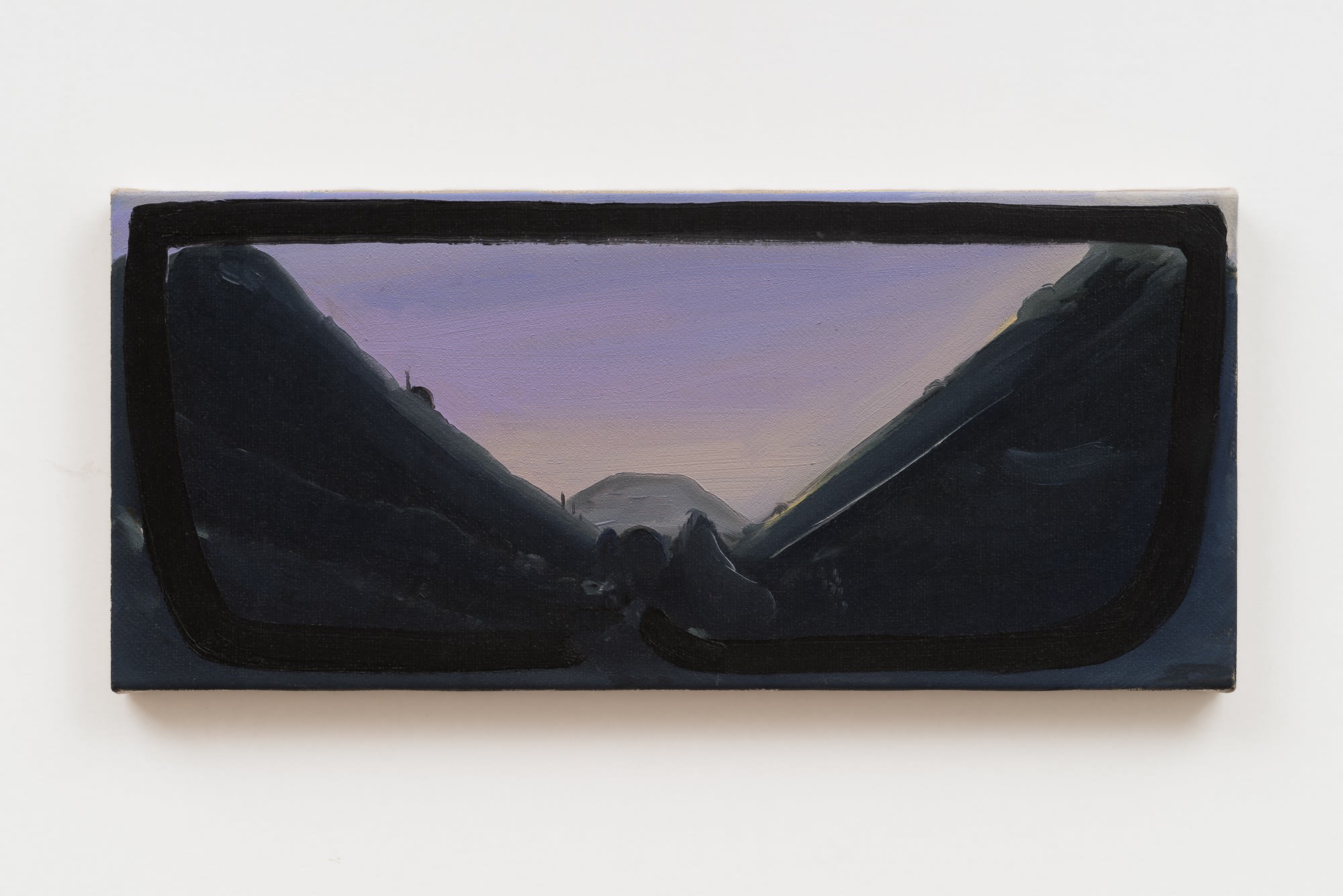 By dawn (violet), 2024, oil on linen, cm 20 x 40. Ph. Sebastiano Luciano