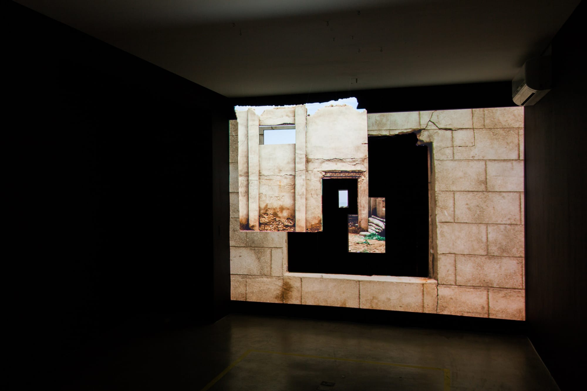 Zip'Up: Armadilha para distender o espaço